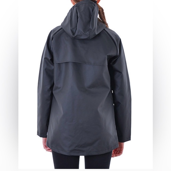 Size Medium Burton raincoat in excellent used condition - Picture 4 of 12